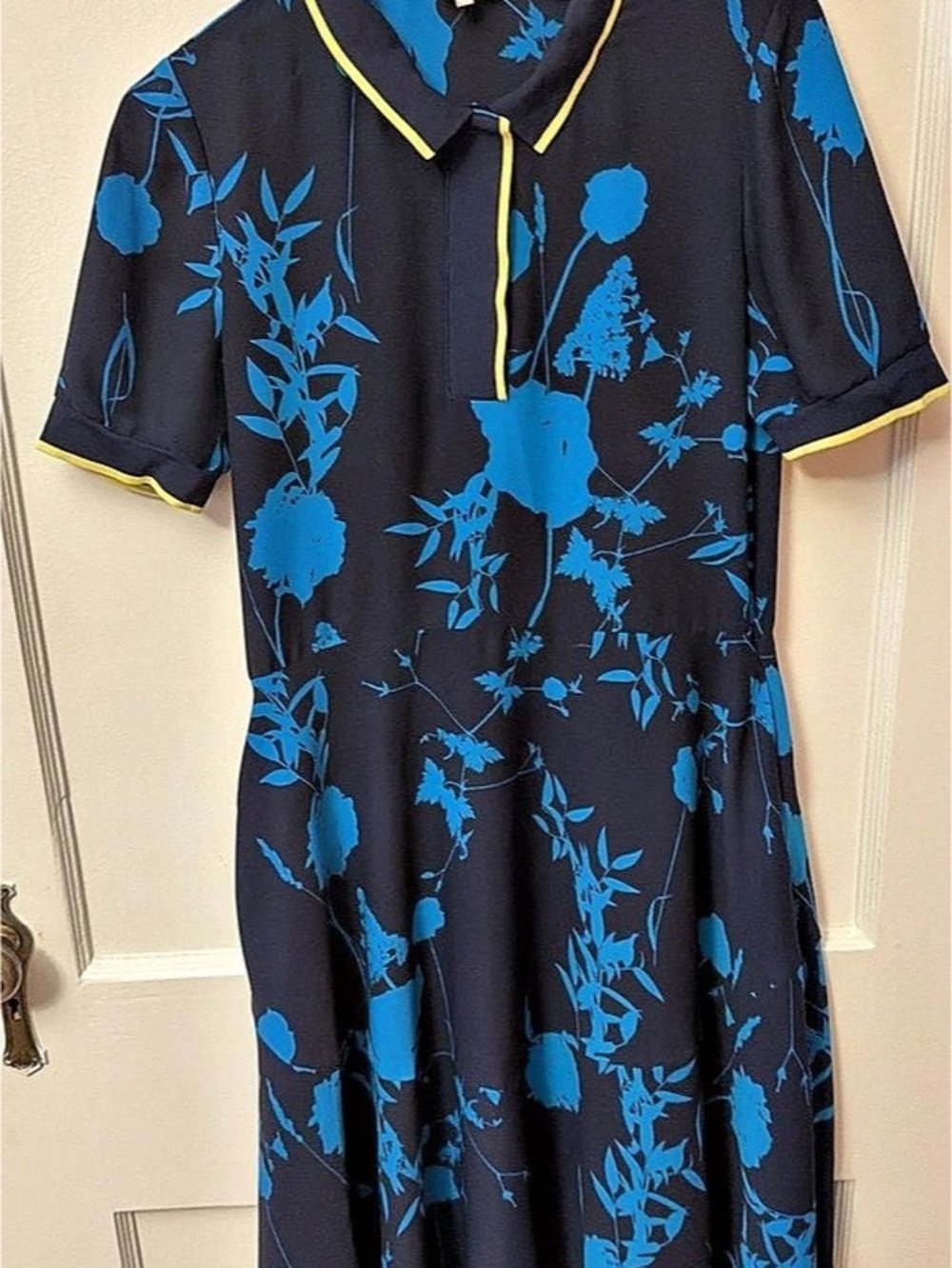 Ted Baker Floral Midi Dress in Blue & Black Size 4 Like New